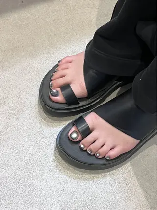 ネイル née 福田 藍梨のネイルデザイン