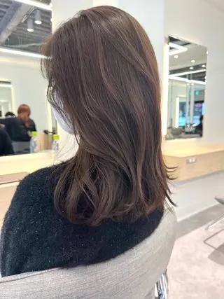 ミディアム lar 立川南口所属・砂岡 里奈のヘアスタイル