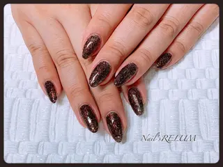 ネイル THECOLORS所属・近貞 莉奈のネイルデザイン