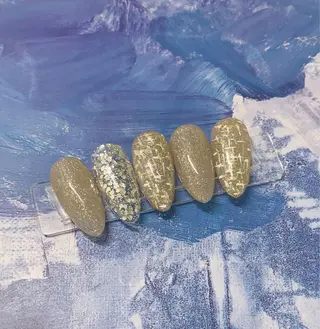 ネイル u1salon所属・ゆい ユイのネイルデザイン