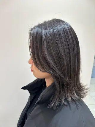 セミロング カラー ヘアアレンジ タイトボブ個性派カラ ーAKANEのヘアスタイル