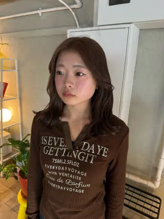 セミロング カラー ヘアアレンジ 海外/ハイトーン🪽 ☯️ami☯️のヘアスタイル