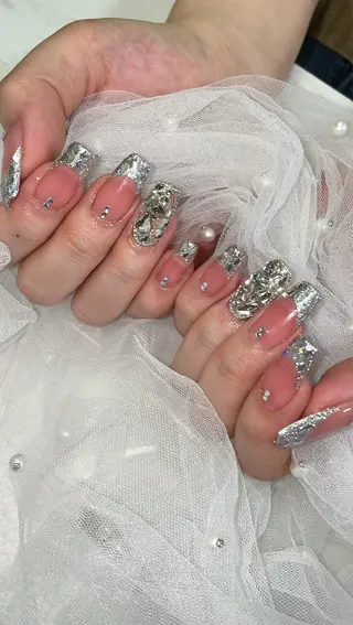 ネイル ネイルサロンエクラ 🫧Shizukaのネイルデザイン