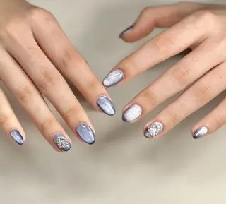 ネイル THEBALM sixネイル💅のネイルデザイン