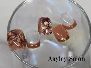 カラー ネイル Aayley(アイリー)Salon所属・Aayley アイリ―サロンのネイルデザイン
