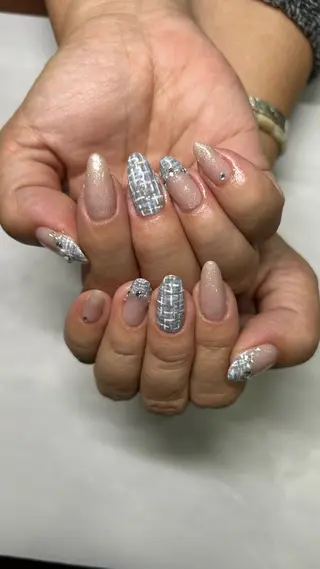 ネイル Nail  AVANCE.所属・AVANCE. イオン和歌山店AIのネイルデザイン