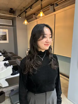 ロング パーマ OLSEN D.B.A BALLOON HAIR所属・さとう あやかのヘアスタイル