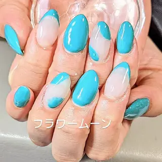 ネイル フラワー ムーンのネイルデザイン