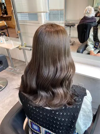 ロング カラー 韓国レイヤー🕊️ 柔らかベージュ🧸のヘアスタイル