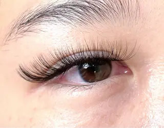 マツエク・マツパ cachette eyelash所属・月森 未奈子のマツエク・マツパデザイン