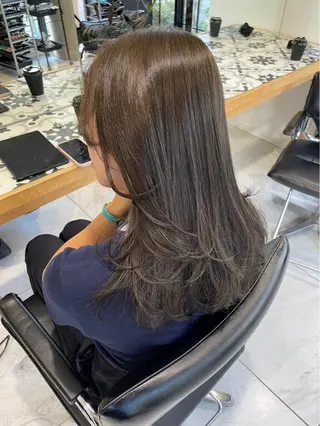 ロング 暗髪🐈‍⬛艶髪☔︎ 愛弥のヘアスタイル