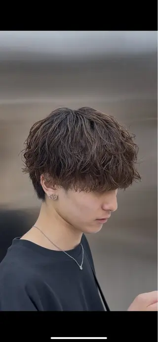 ショート パーマ ヘアアレンジ メンズ fifth park 六反穂 龍介のヘアスタイル