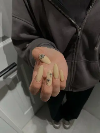 ネイル ミハル🎀ネイル/ マツエクのネイルデザイン