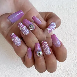 ネイル 河野 弥月のネイルデザイン