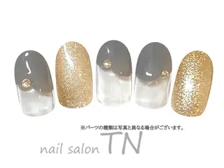 ネイル 矢川 まどかのネイルデザイン