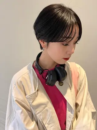 ショート MARU レイヤー/パーマのヘアスタイル