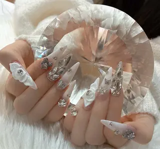 ネイル LoaChaton kaeのネイルデザイン