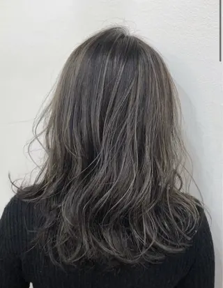 セミロング 【レイヤー特化】 笠原優のヘアスタイル