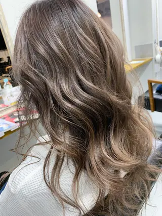 ロング 🥇近藤 恭輔🥇 Recharme新保のヘアスタイル