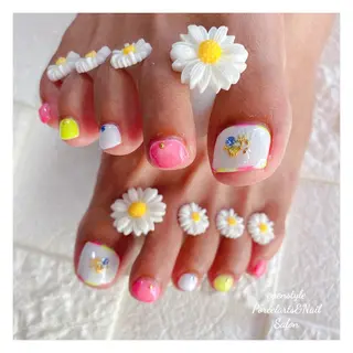 ミディアム ネイル 👑enen style👑のネイルデザイン