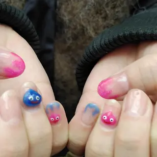 千葉家蘭磨ネイル♣所属・千葉家蘭磨ネイル♣と タイ古式マッサージのネイルデザイン