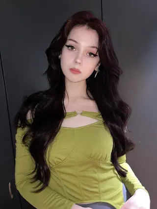 ロング SALOWIN原宿AROA店所属・縮毛矯正、 押野七大のヘアスタイル