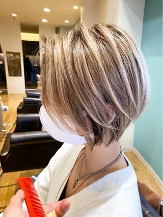 ショート カラー 柳 雄輝のヘアスタイル