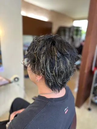 ショート カラー メンズ hair&makeRIHGA所属・鈴木希優 /ハイトーンカラーのヘアスタイル