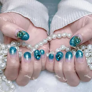 ネイル Kurieitibu 🍬Byu~tīのネイルデザイン