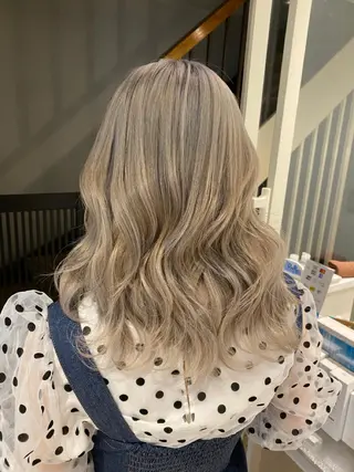 セミロング カラー 🌈評価No.1🌈 艶髪カラー❌エクステのヘアスタイル