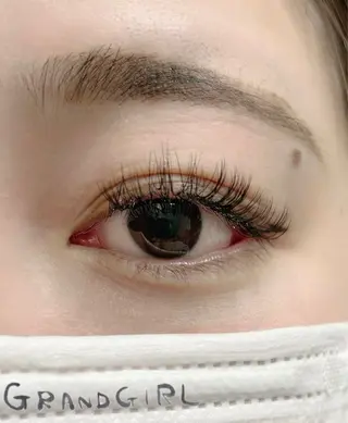 マツエク・マツパ GRANDGIRL所属・ヨシダ セリナのマツエク・マツパデザイン