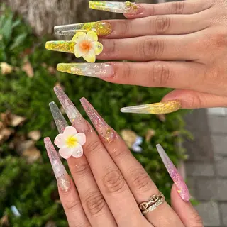 ネイル LUCAS 千葉 AOI💅🏾💕のネイルデザイン
