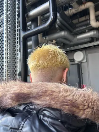 ショート カラー メンズ 桑江 紫瑞花のヘアスタイル