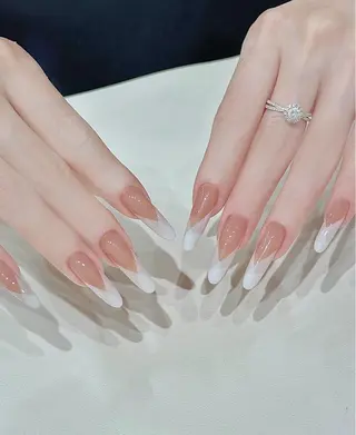 セミロング 小方 サトミのネイルデザイン