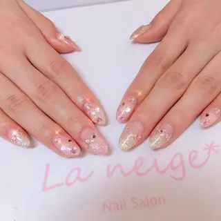 ネイル La neige* yuki 🥯🍑のネイルデザイン