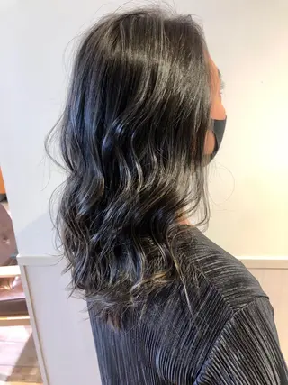 ミディアム カラー さかい なつみのヘアスタイル