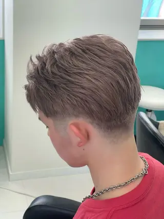 カラー メンズ mana/メンズ/ ヘアセット/ブリーチのヘアスタイル