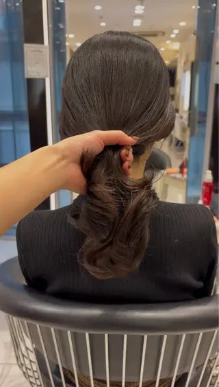 ミディアム パーマ コテ巻き風パーマ✨ 韓国ヘア🤎近下菜央のヘアスタイル