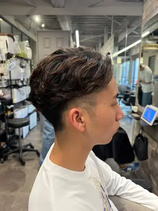 ショート パーマ メンズ 髙橋 翔一のヘアスタイル