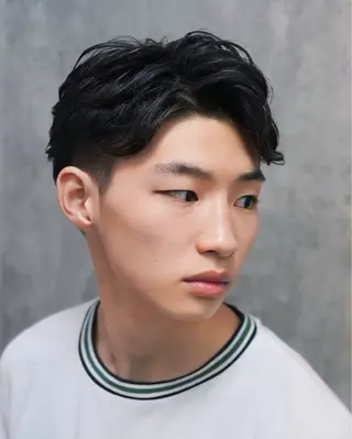 ミディアム パーマ メンズ hiroginza新橋銀座口店モデル専用所属・岩間 佳祐のヘアスタイル