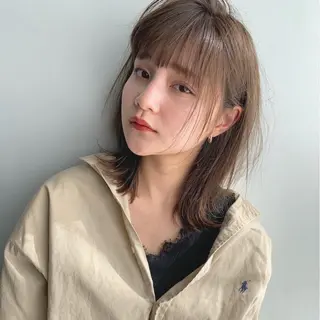ミディアム カラー ヘアアレンジ 岩本 実夢のネイルデザイン