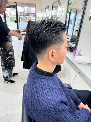 メンズ ダメージレスブリーチ /艶髪/横須賀智也のヘアスタイル