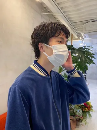 ショート パーマ メンズ 吉田一輝 外国人パーマのヘアスタイル