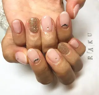 ネイル 駒月 明日香の眉毛・アイブロウイメージ