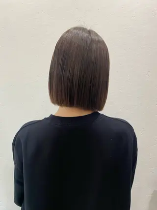 ショート カラー SHICENEケイ レイヤーカット🦋のヘアスタイル