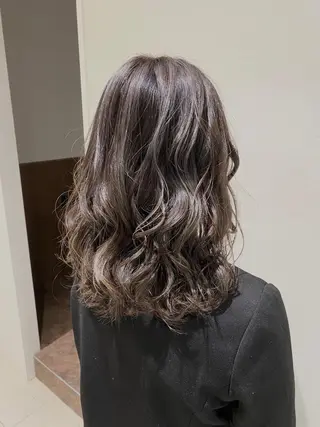 セミロング カラー 横山 直輝のヘアスタイル