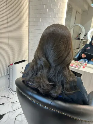 セミロング カラー &chaLme   心斎橋所属・emi/髪質改善/ 韓国風/艶カラーのヘアスタイル