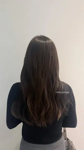 ロング カラー 成清 歩生のヘアスタイル