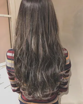 セミロング カラー BRICK所属・［BRICK］Yui ナチュラル系の極みのヘアスタイル