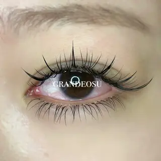 マツエク・マツパ GRANDE OSU 藤原/eye店長のマツエク・マツパデザイン